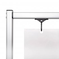 Displayställ i aluminium och akryl