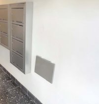 Fällbart avlastningsbord till fastighetsbox