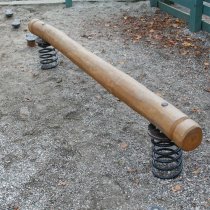 balansbom med fjädring naturlek