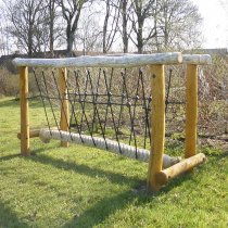 balansbro naturlekplatsutrustning