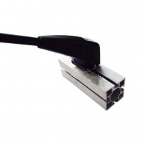 Fäste för WLED 116 toppbelysning monterad i profilskena till mässvägg