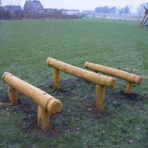 lekutrustning i naturlek-serie