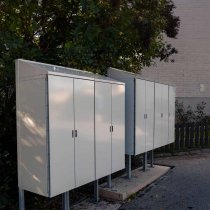 Fastighets boxar placerade i utomhusmiljö