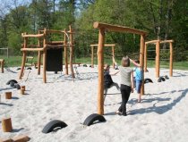 naturlek mesus balansgång på rep