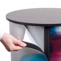 Kardborre som fäster tryck på mässdisk