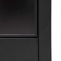 Detaljbild på frontpanel i svart stål – Futuro mässdisk