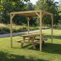 Pergola i tryckimpregnerat virke i offentlig utemiljö