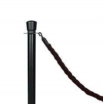 avspärrningsstolpar med svart rep