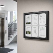 Skyltskåp 6xA4 i trapphus med information