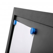 Skapa en inbjudande atmosfär med en svart 55x105 trottoarpratare griffel utanför din bar