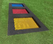 trampolin på lekplats