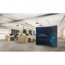 Böjd Zipper Wall mässvägg 400×230 cm i inomhusmiljö