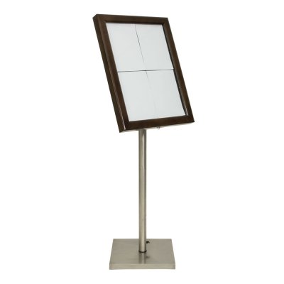 belyst LED skåp med mörkt trä