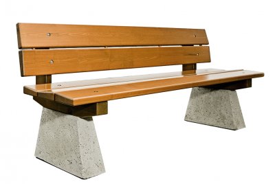 Parksoffa med betongfundament