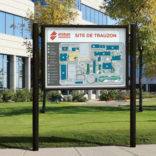 Skyltskåp-informationstavla utomhus